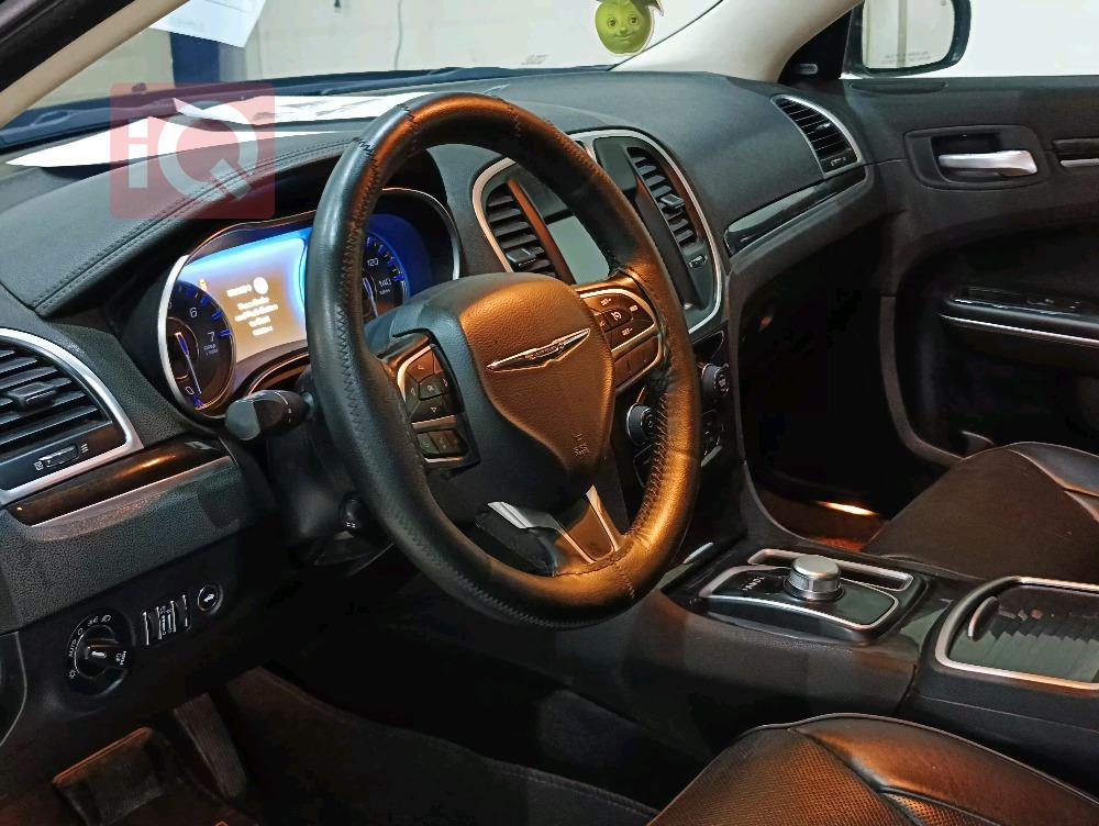 كرايسلر 300
